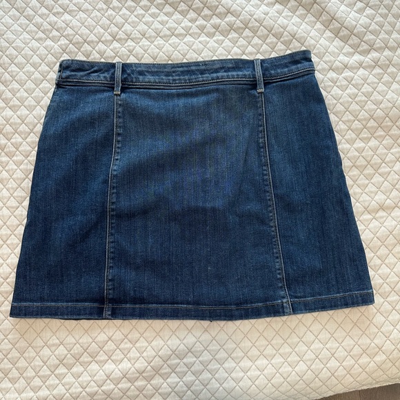 Vintage Vince Camuto jean skirt - Picture 2 of 3